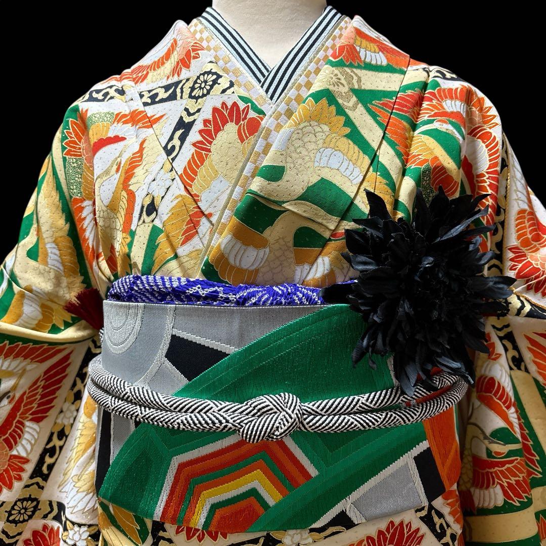 (う3)雅宴向鶴✨豪華絢爛な光を放つ金彩や格子模様のアンティーク振袖㊗️④点セット