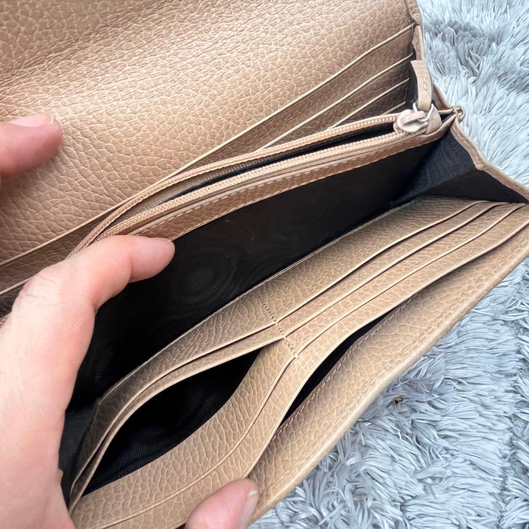 美品✨GUCCI インターロッキング　シボレザー　長財布　ベージュ　レディース