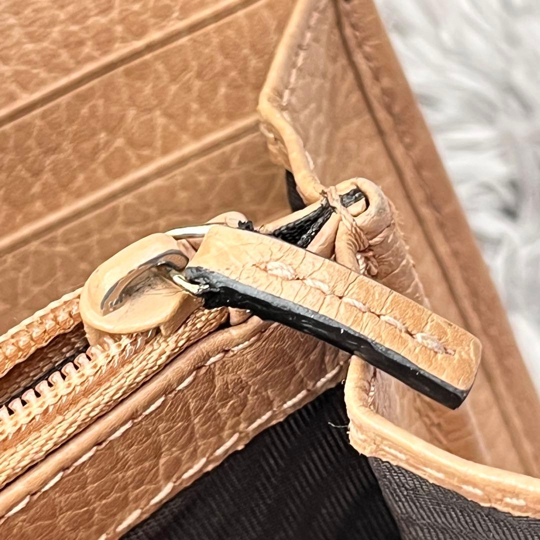 美品✨GUCCI インターロッキング　シボレザー　長財布　ベージュ　レディース