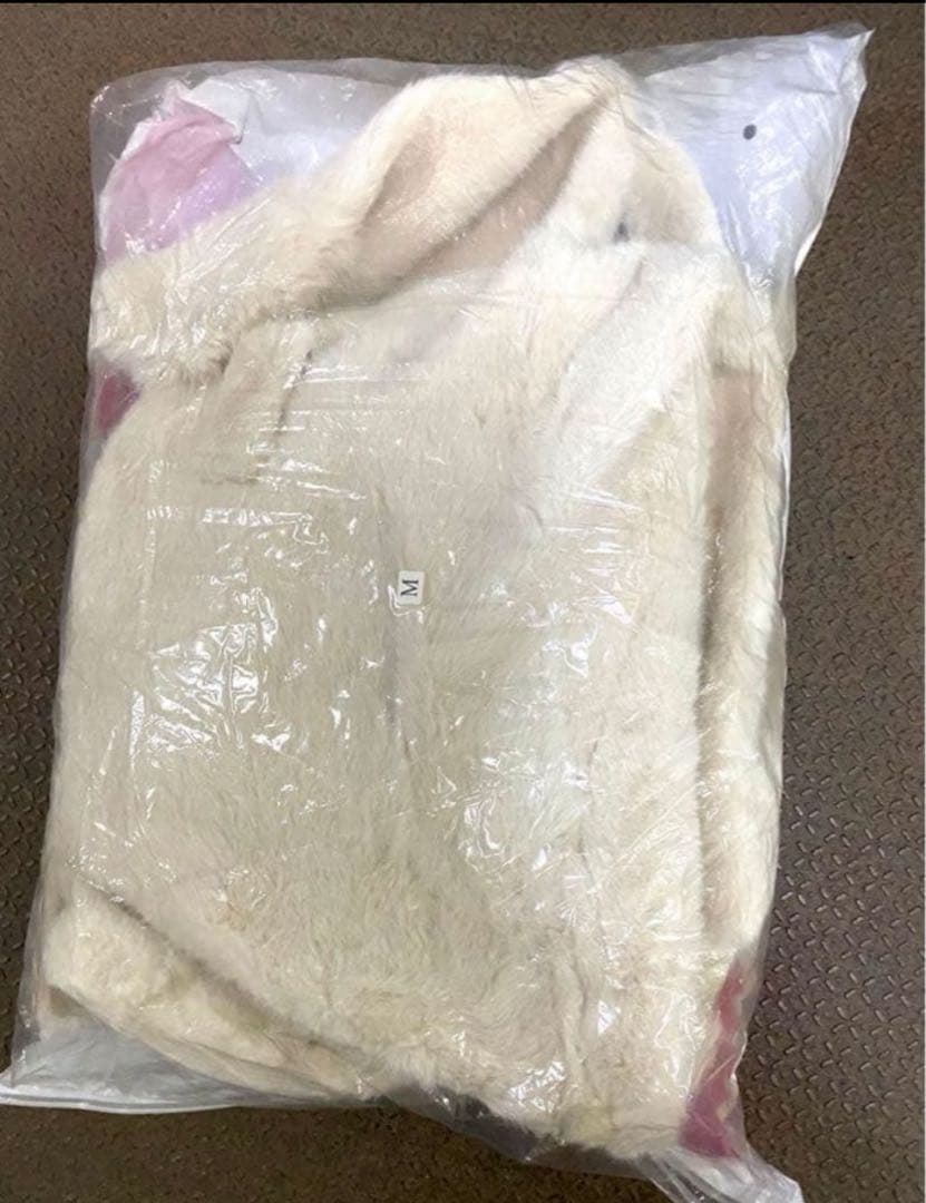 【新品未使用】ホワイトファーコート ベルト付き♡