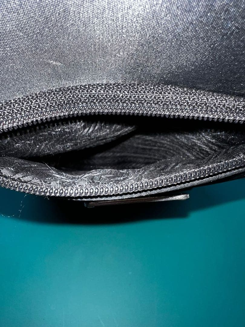 PRADA テスート ショルダーバッグ 正規品