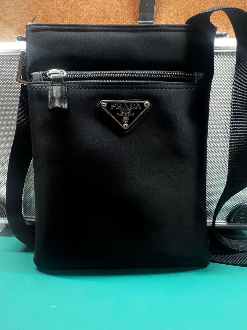 PRADA テスート ショルダーバッグ 正規品