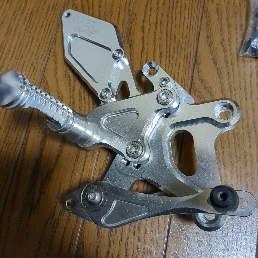 ZX25R OVER Racing バックステップ アルミ製 取り付けネジ付き