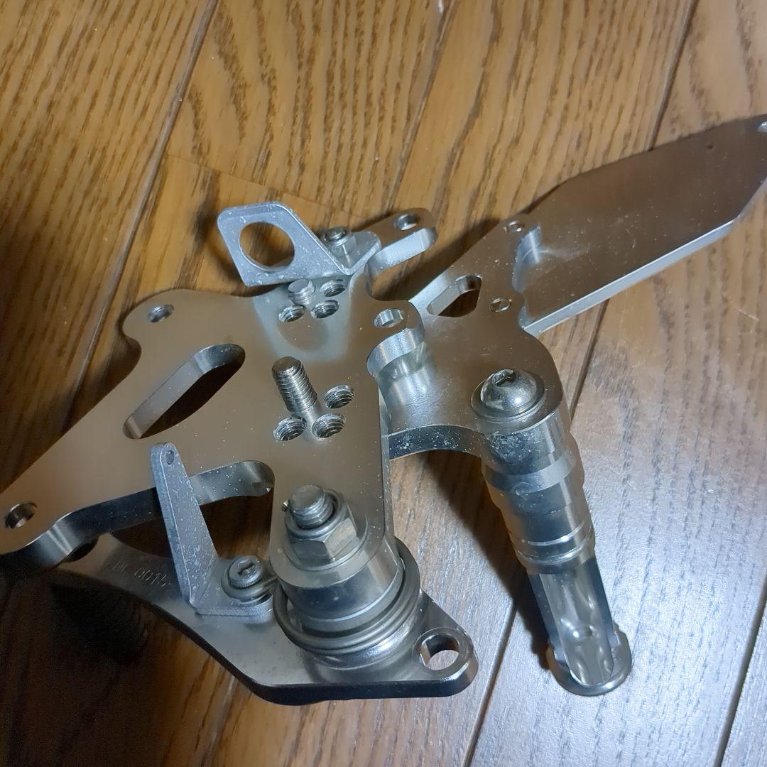 ZX25R OVER Racing バックステップ アルミ製 取り付けネジ付き