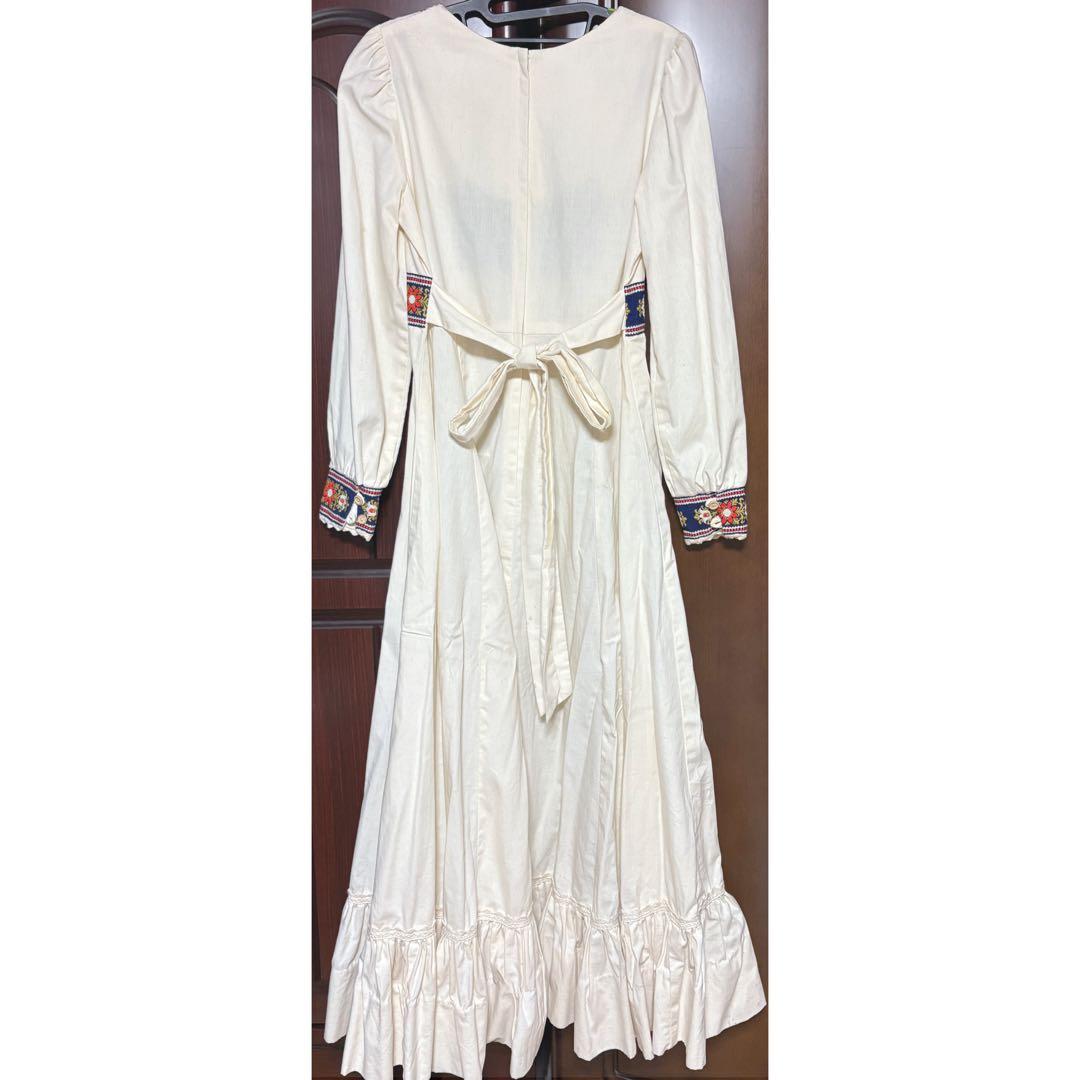 GUNNE SAX 刺繍入りワンピース