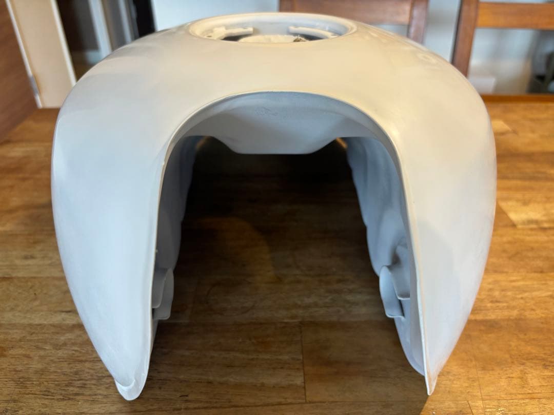 KAWASAKI ゼファー400 純正タンク　レストア品　仕上げ用