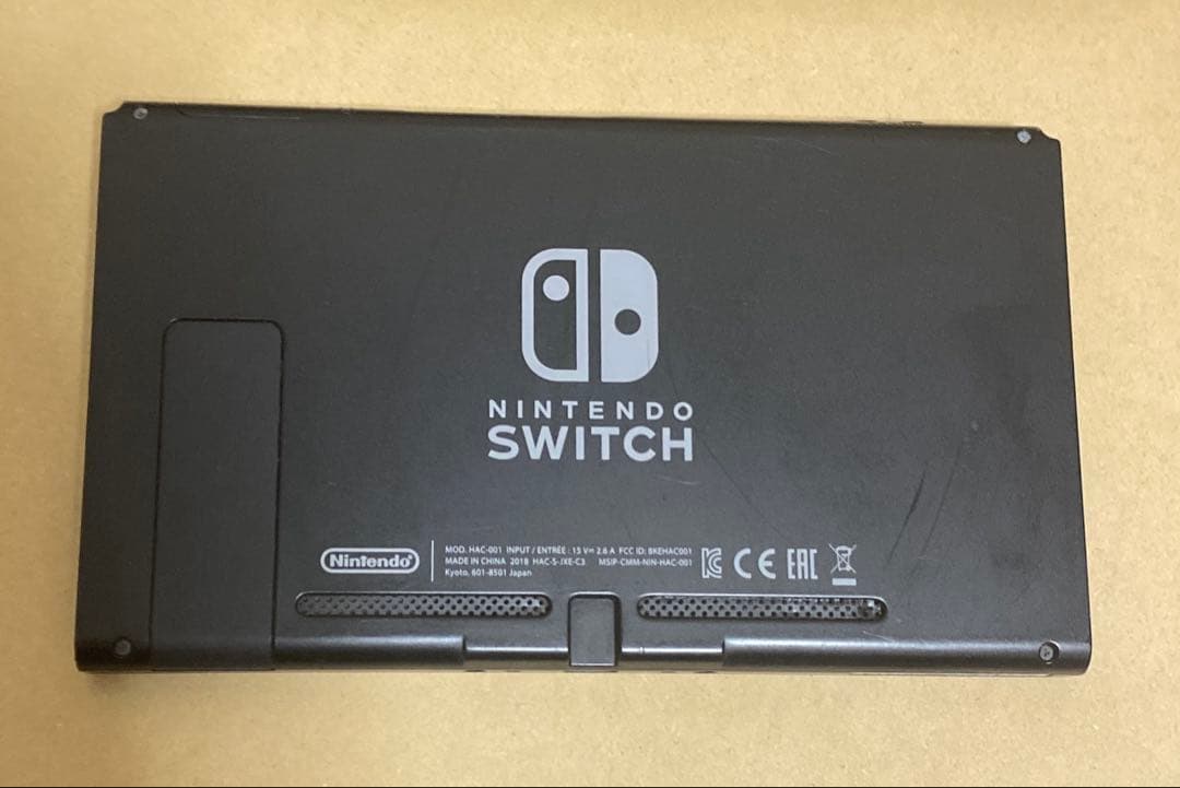 任天堂Switch 動作確認OK SDカード付き ジョイコン無し