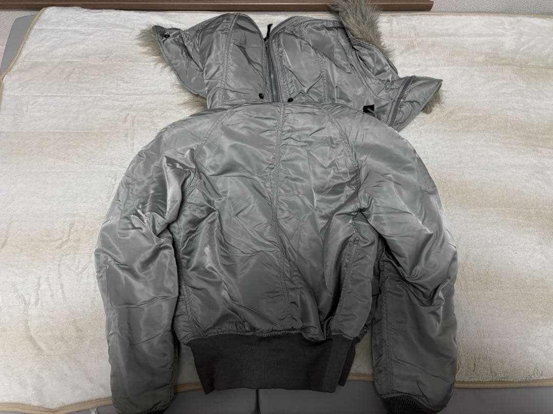 デッドストック　n2b シルバーカラー