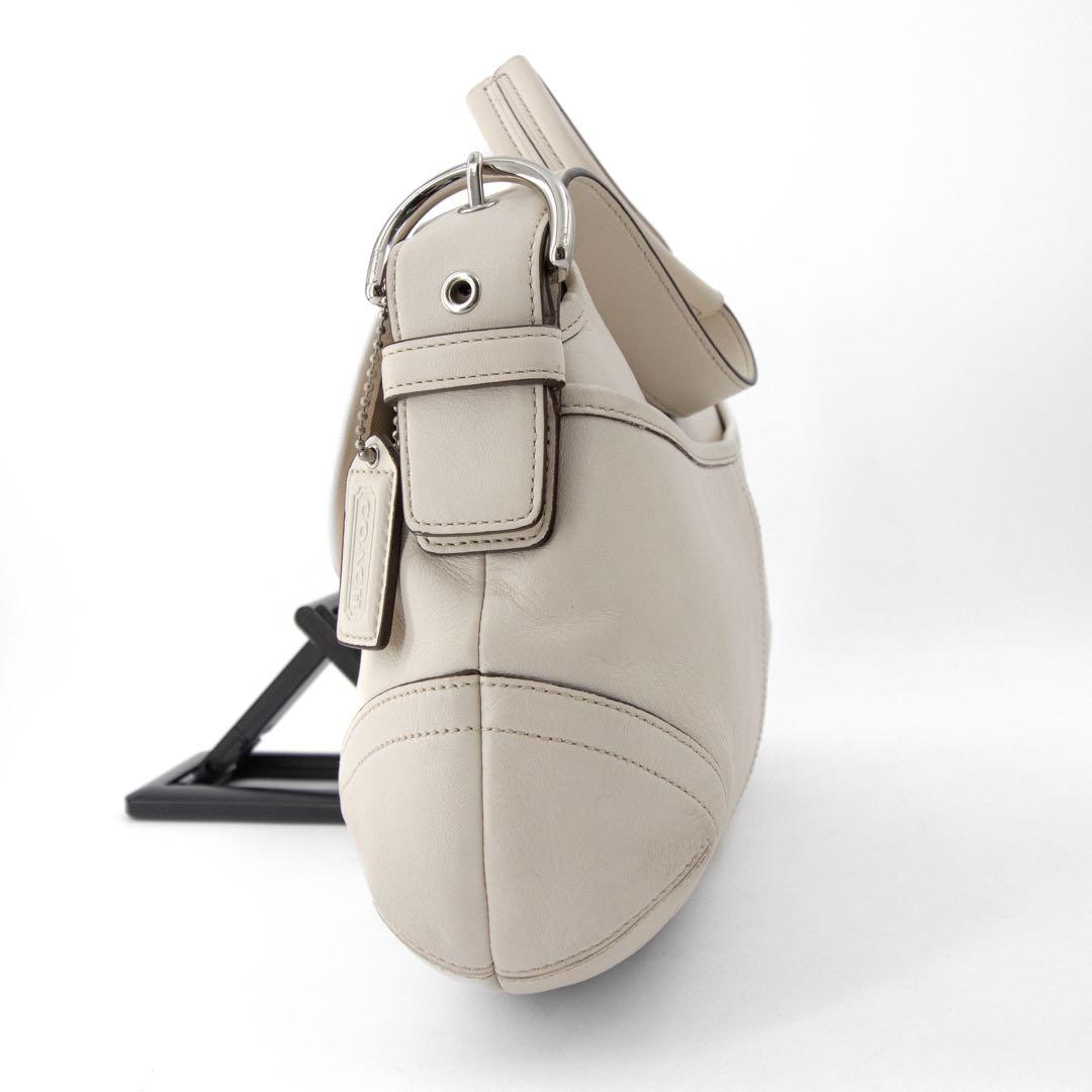 A105【美品】COACH／コーチ　ソーホー　ワンショルダーバッグ　レザー　白