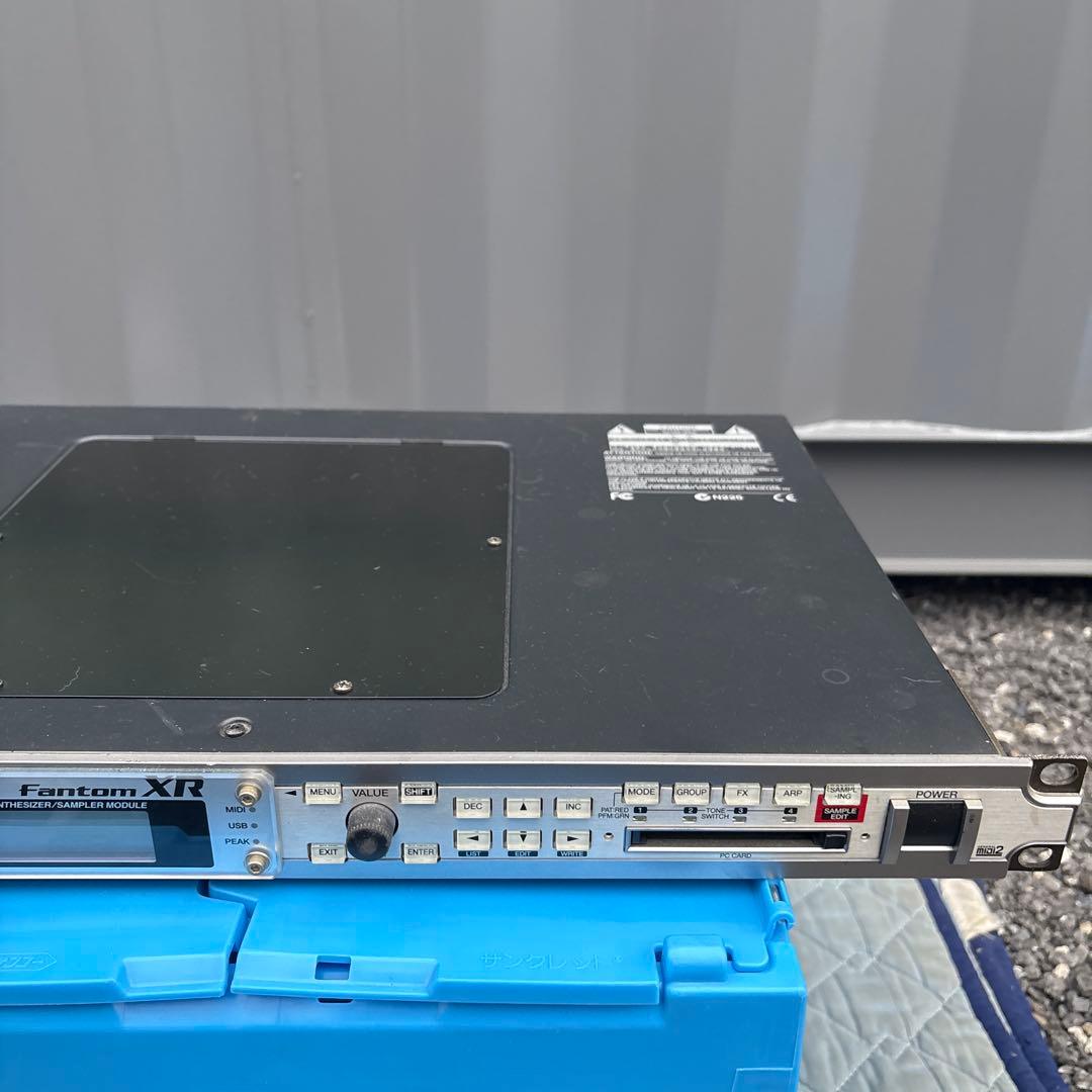 ア*ン様 Roland Fantom XR 音源モジュール　シンセサイザー