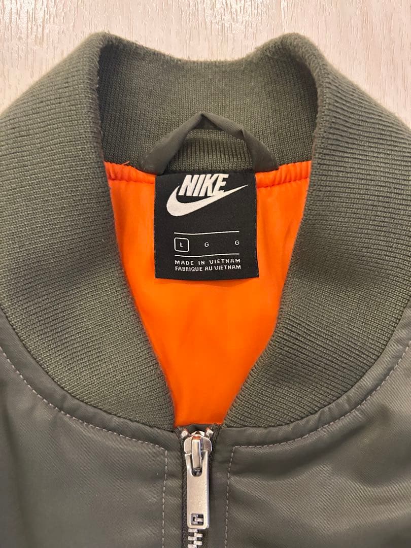 NIKE ナイキ　パンクパックMA-1ジャケット オリーブ　バックロゴ