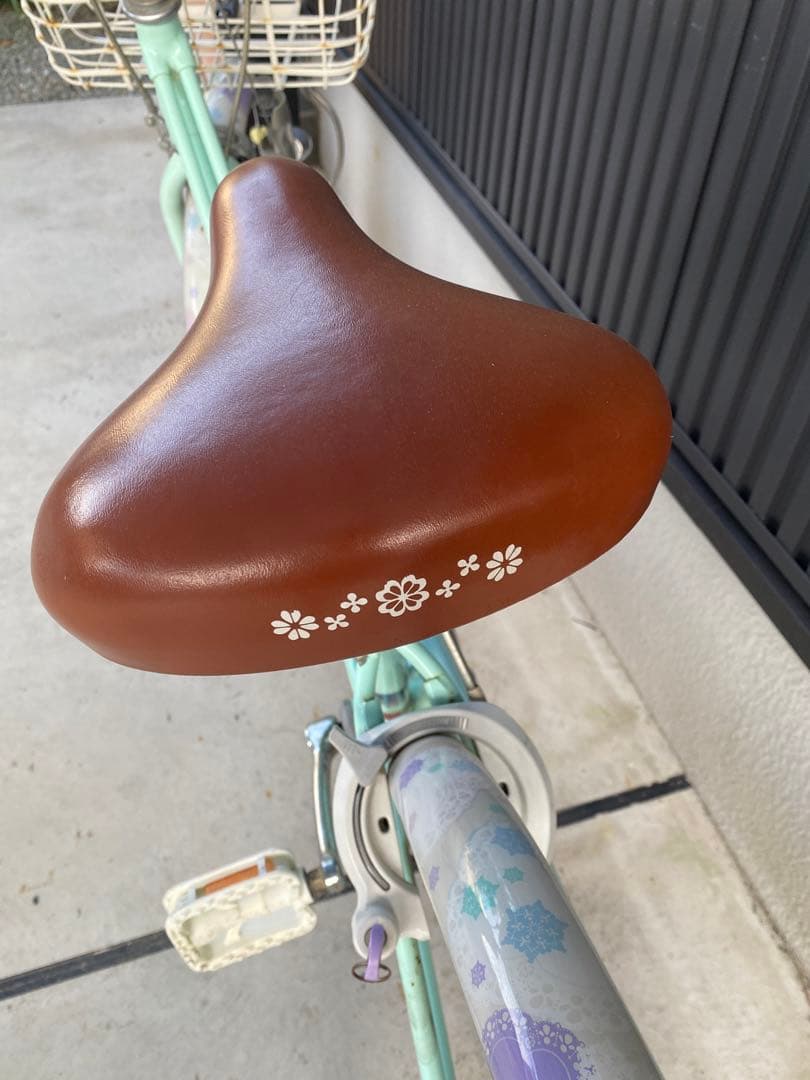 ピ*ロ様 兵庫県【手渡し希望】ブリヂストン 24インチ リコリーナ 子供自転車