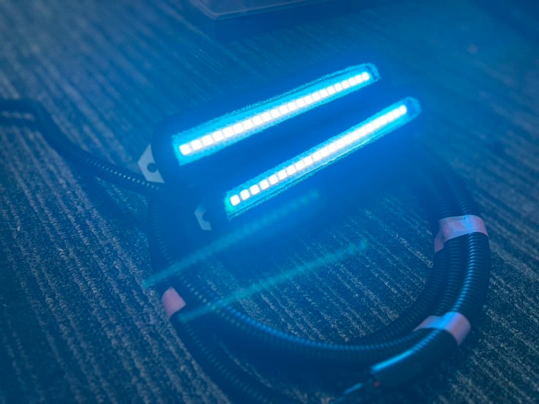 【在庫1】50プリウス 前期　デイライト　ネオピクセル