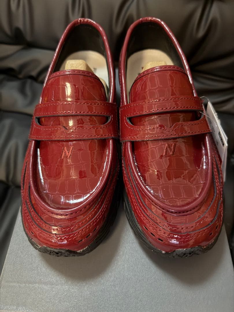 New Balance 1906Lレッド ローファー