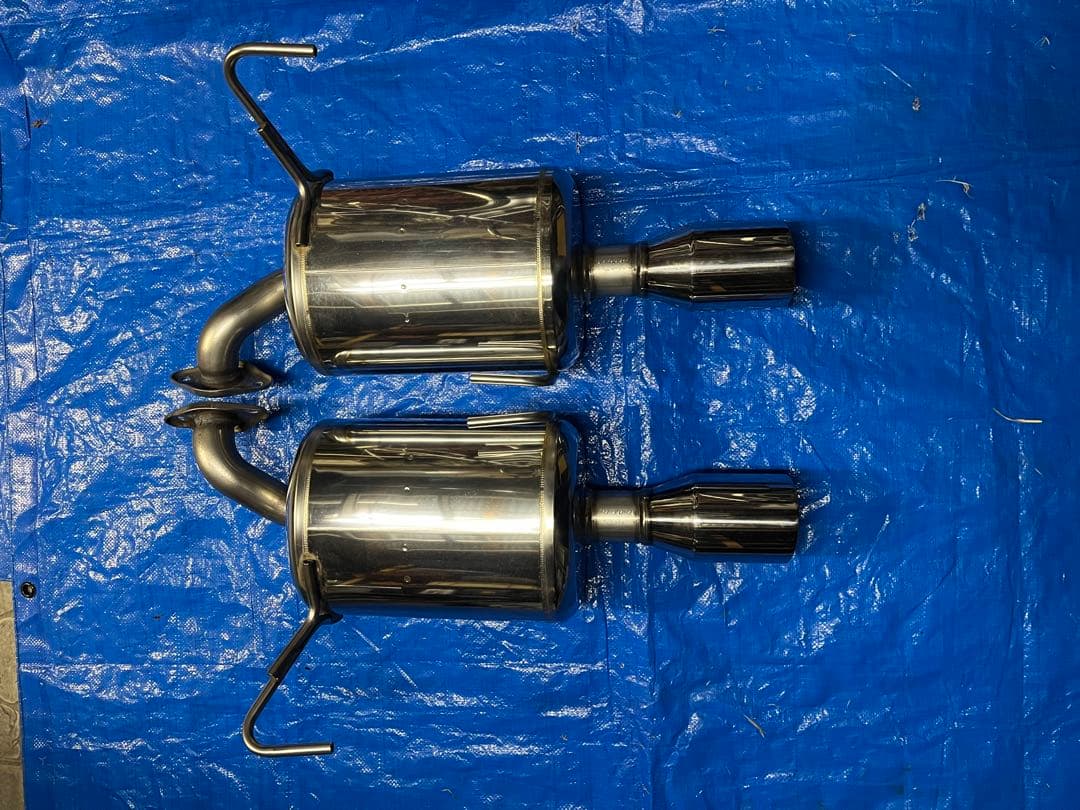 STIパフォーマンスマフラー2個セットVN5レヴォーグ用（1.8L）用