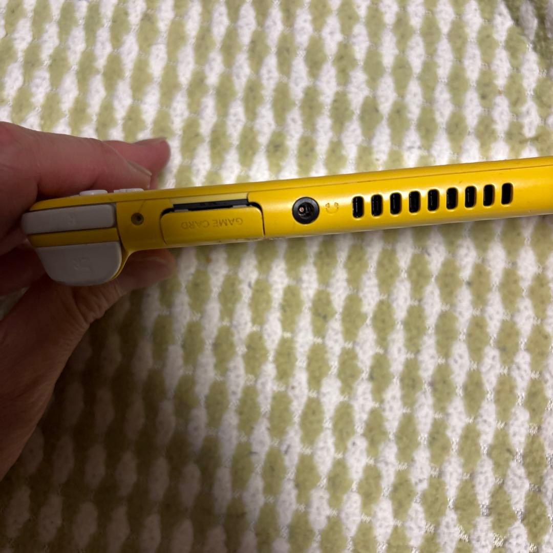 Nintendo Switch Lite イエロー 2021年製
