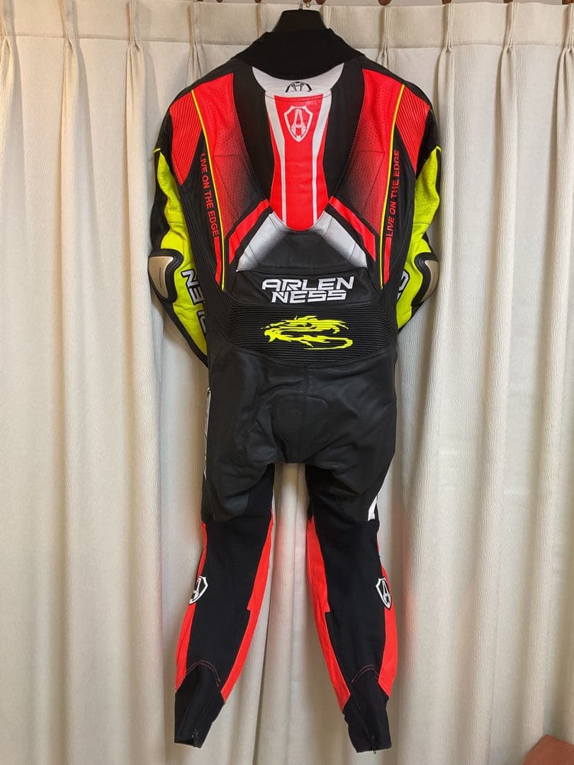 【未使用】ARLENNESS アレンネスレーシングスーツ50サイズ Re.Ye.