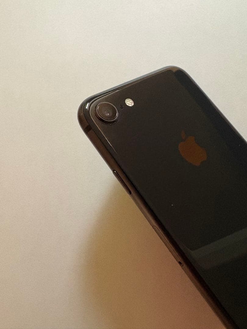 【美品】Apple iPhone 8 ブラック 本体(バッテリー74%)