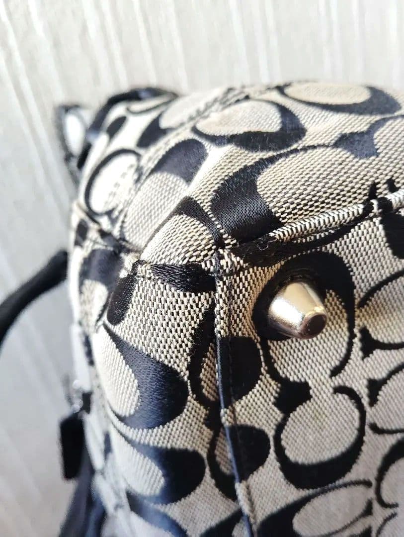 COACH　コーチ　ハンプトンズ　シグネチャー　トートバッグ　ハンドバッグ