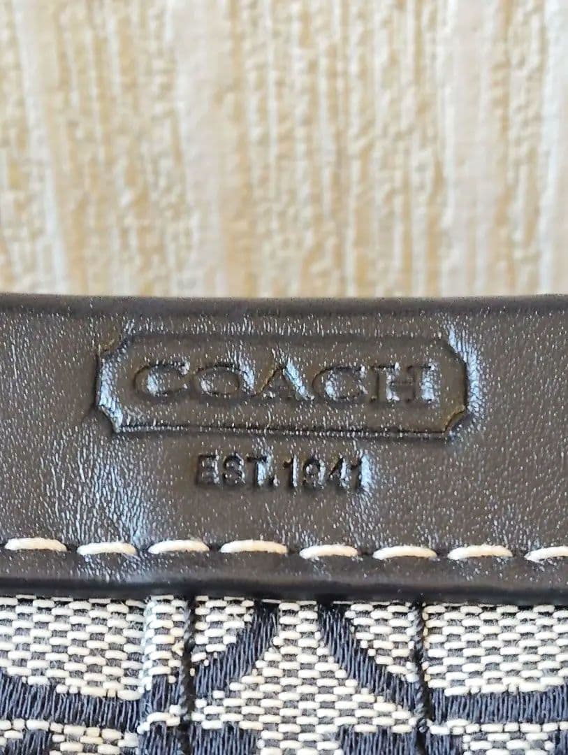 COACH　コーチ　ハンプトンズ　シグネチャー　トートバッグ　ハンドバッグ