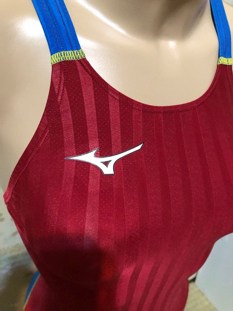 V*r様 Mizuno ストリームアクセラ 競泳水着 赤/青