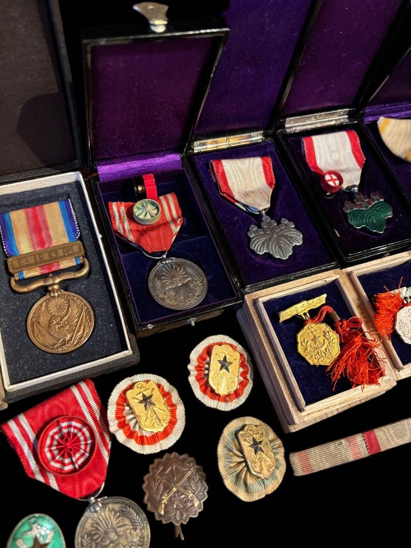 衛*門様 勲章 まとめ 大量 支那事変従軍記 日本軍 大日本帝国 バッジ