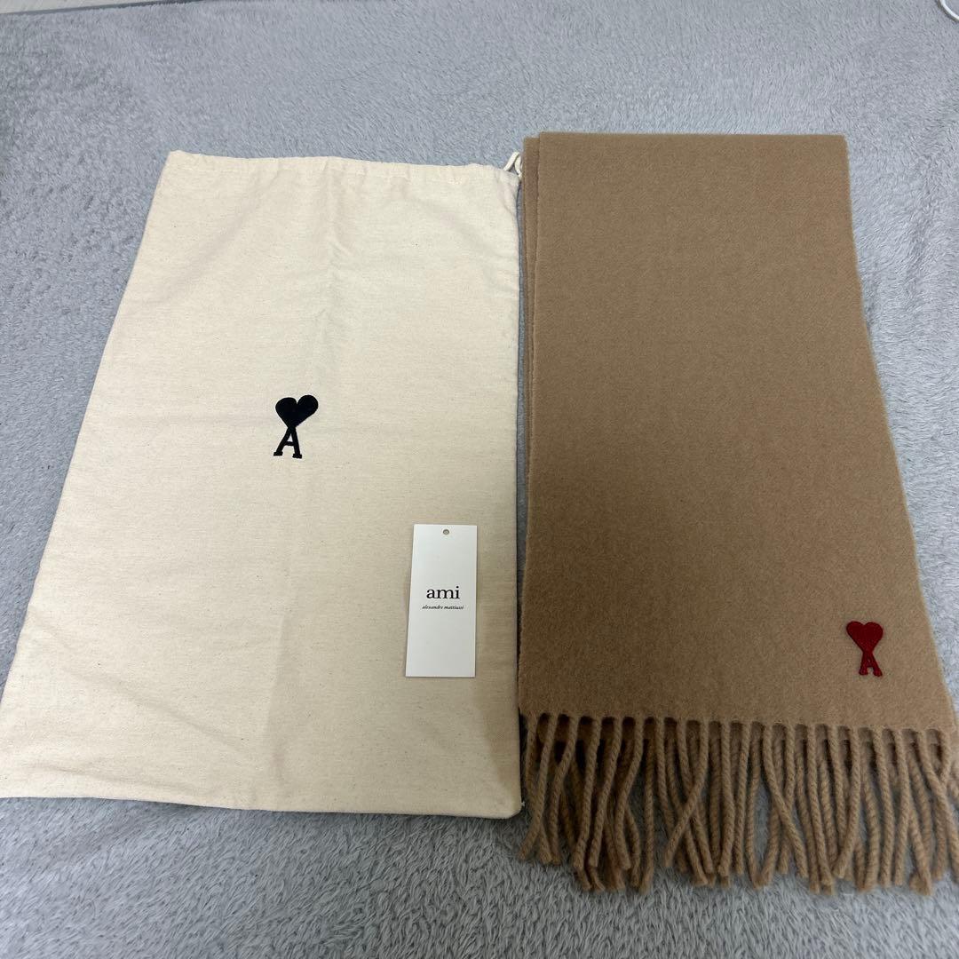 スカーフ　マフラー　ami paris アミパリ　アミパリス