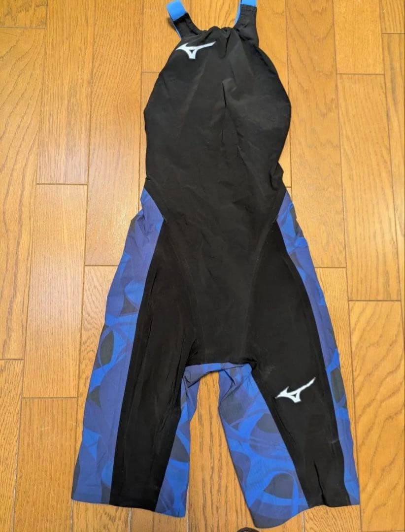 試着のみ　ミズノ　競泳水着　高速水着　GX SOOIC RC S MUGEN