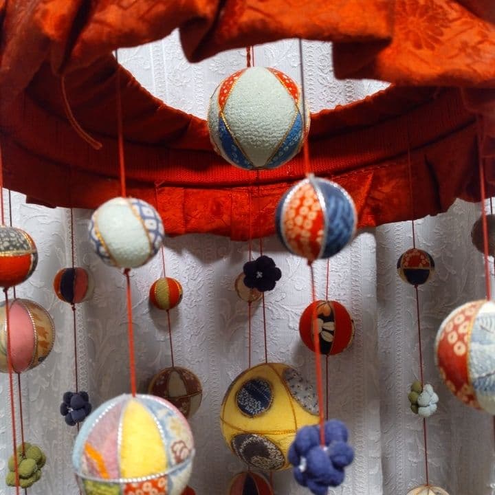 吊し雛古布ボール飾り