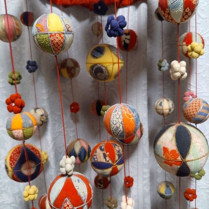 吊し雛古布ボール飾り
