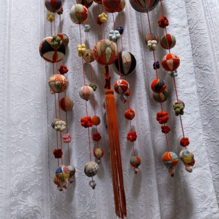 吊し雛古布ボール飾り