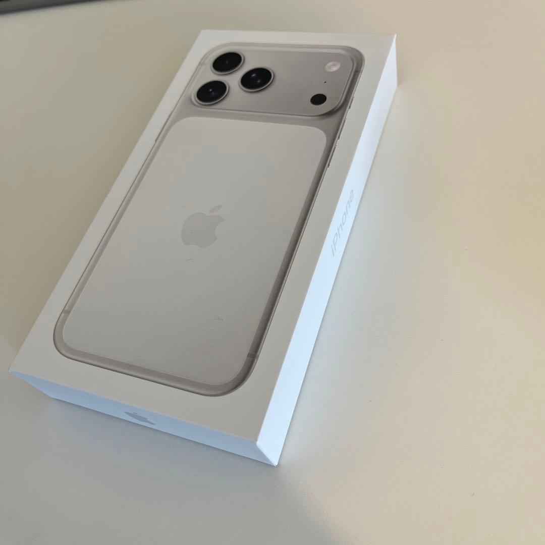 さ*な様 iPhone17PROMAX 2TB シルバー新品未開封 日本アップル