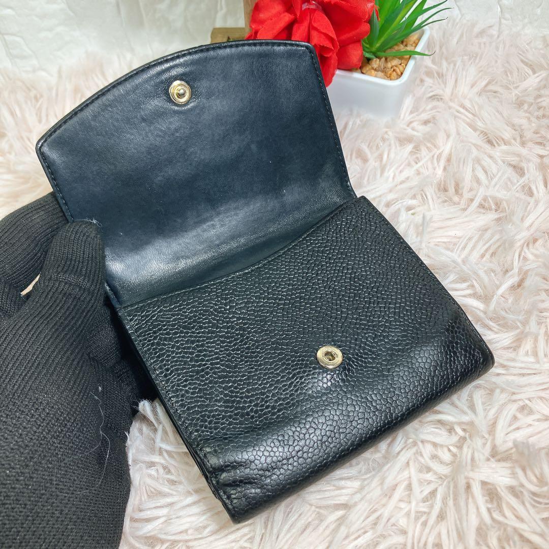 美品 CHANEL 二つ折り財布 ココマーク キャビアスキン レザー Wホック