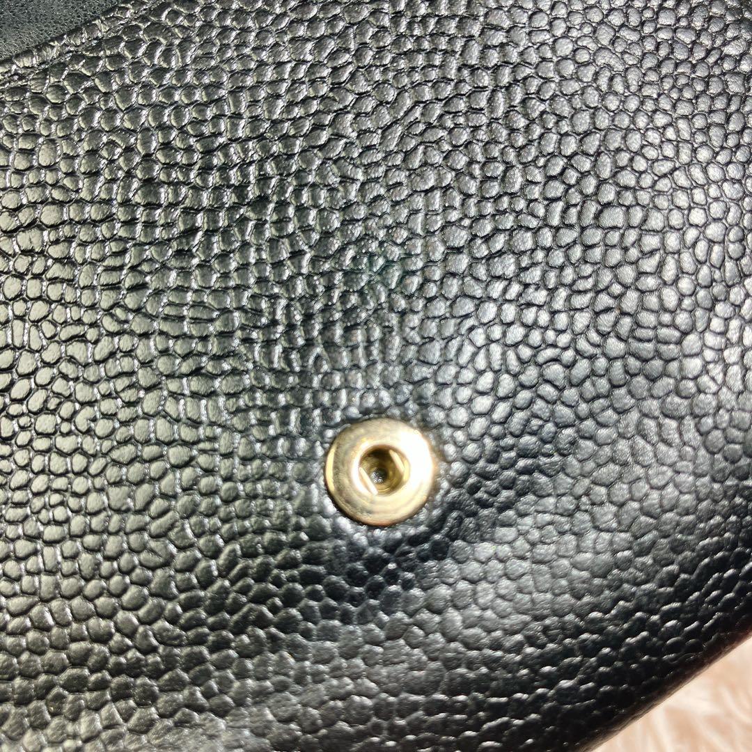 美品 CHANEL 二つ折り財布 ココマーク キャビアスキン レザー Wホック
