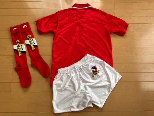 ミズノ／mizuno　名古屋グランパスエイト　サッカーユニフォーム３点セット