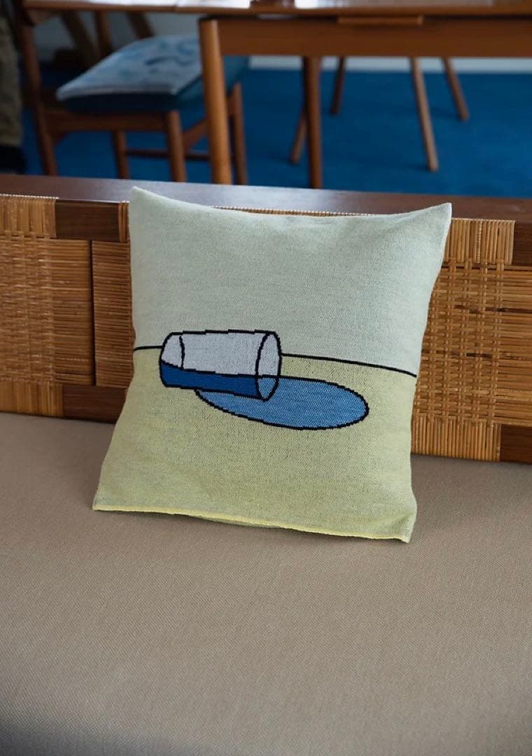 9/7迄大幅値下げ 新品未使用 unpis クッションカバー グラス