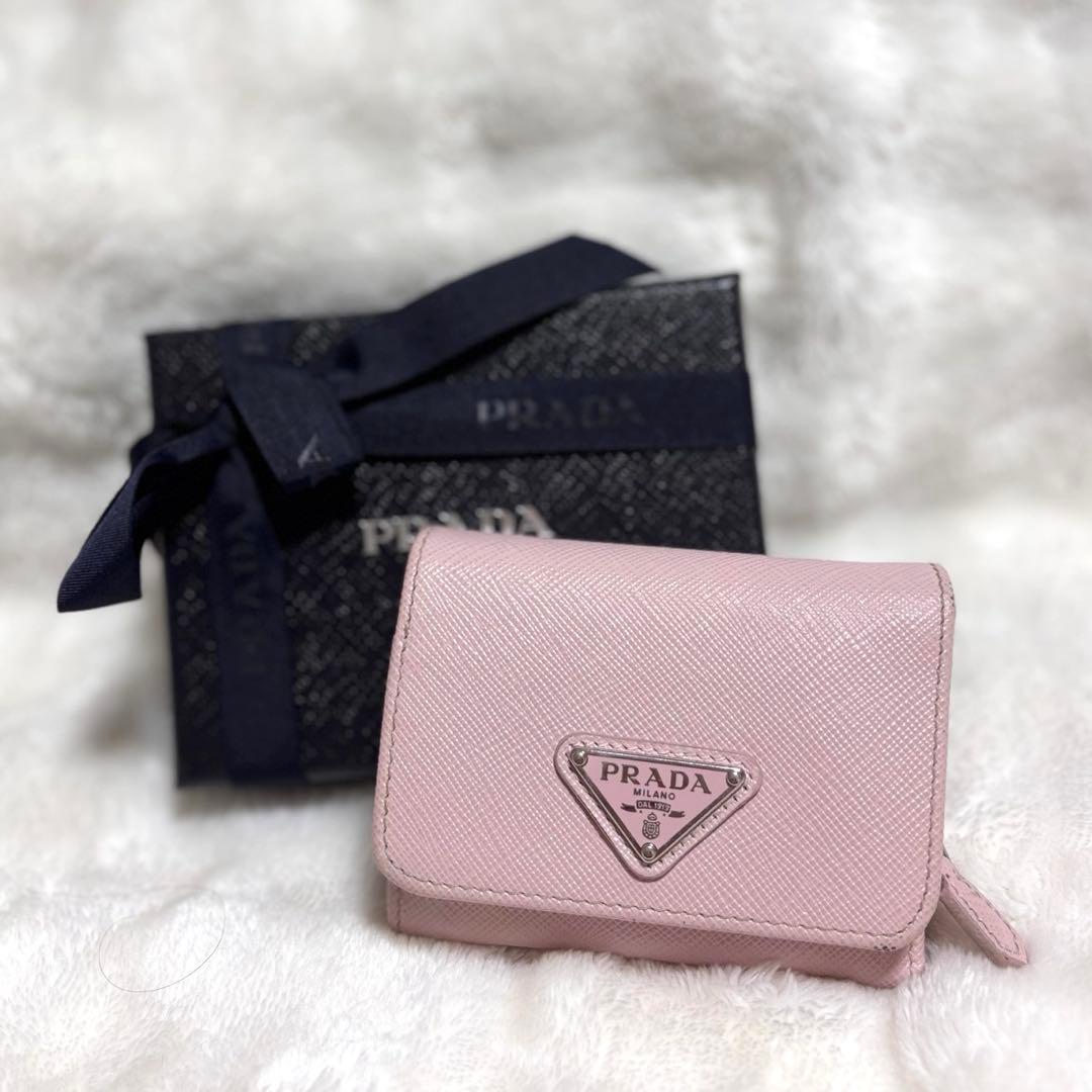 【正規品】PRADA サフィアーノトライアングル 三つ折り財布 ピンク