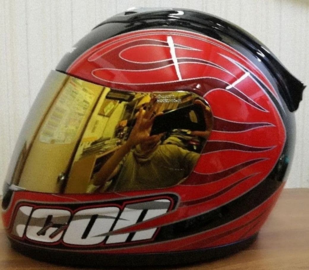 iCON ヘルメット