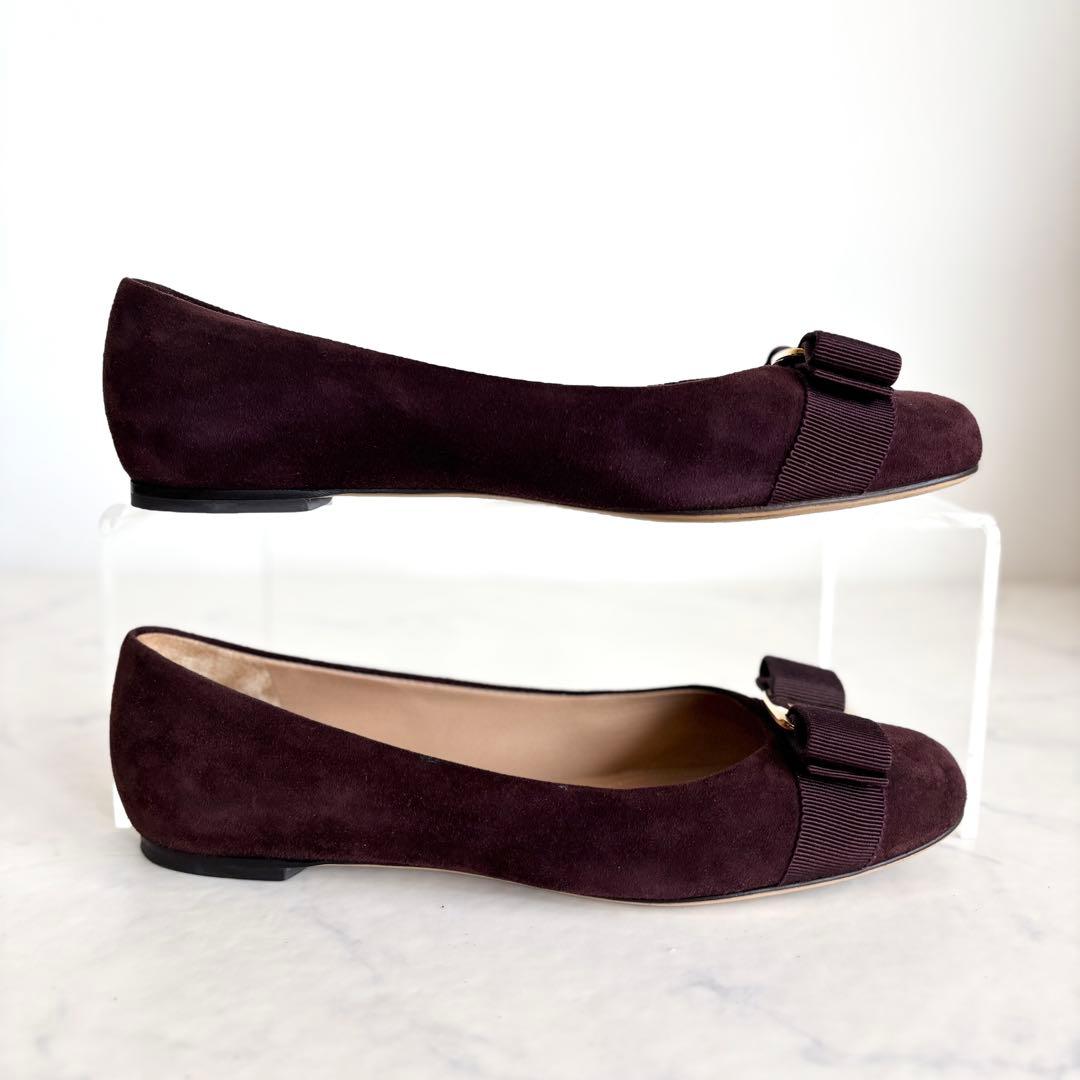 美品 フェラガモ 6 1/2 ヴァリナ ヴァラリボン フラットパンプス ブラウン