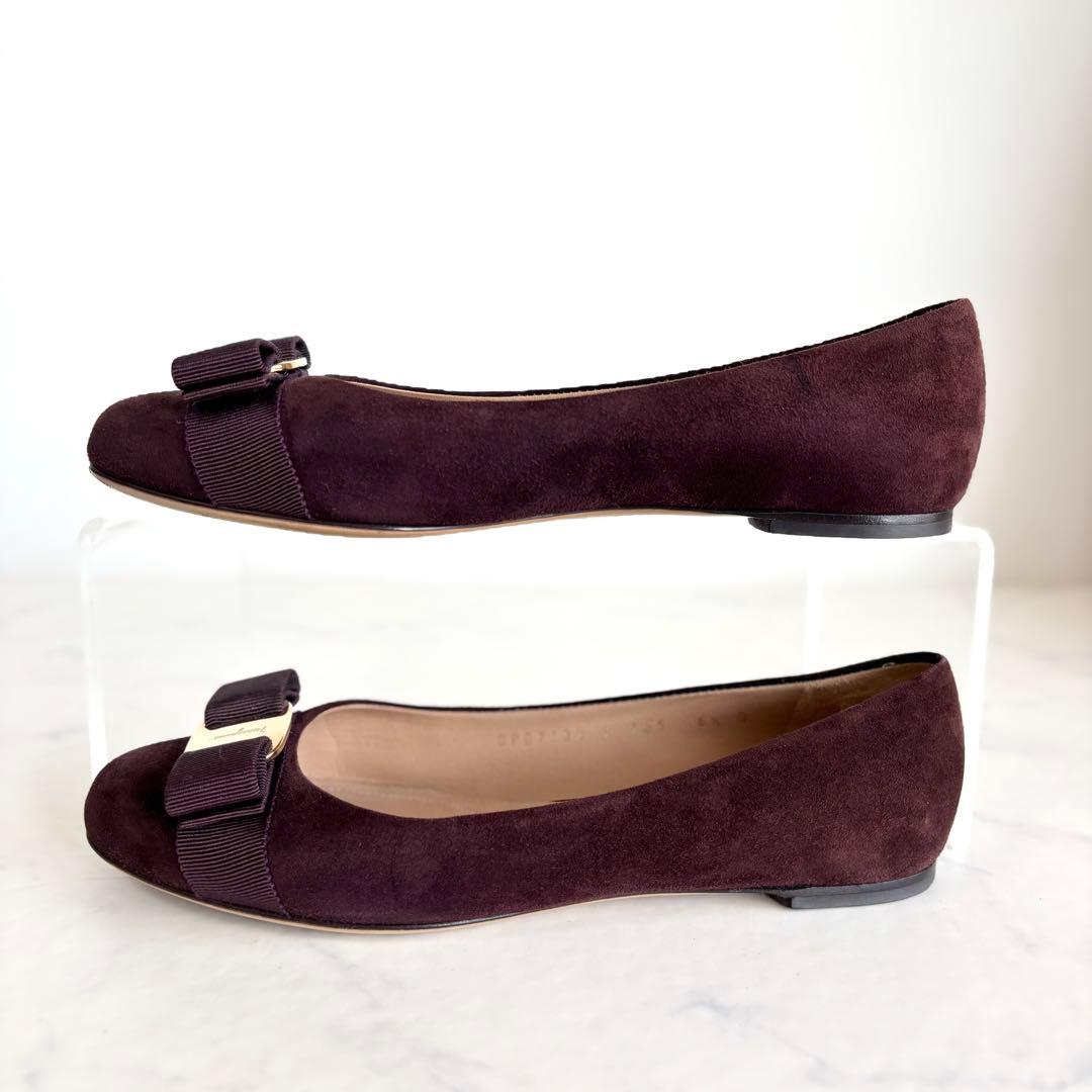 美品 フェラガモ 6 1/2 ヴァリナ ヴァラリボン フラットパンプス ブラウン