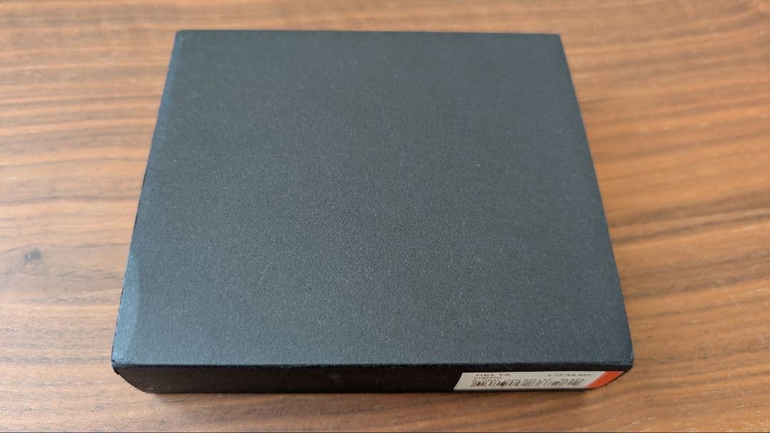 【新品未使用】　TUMI　二つ折り財布　カードケース　レザー　ブラック　箱付き