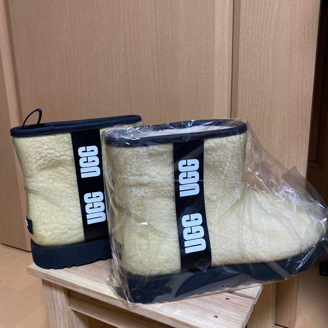 UGG ショートブーツ クリーム色