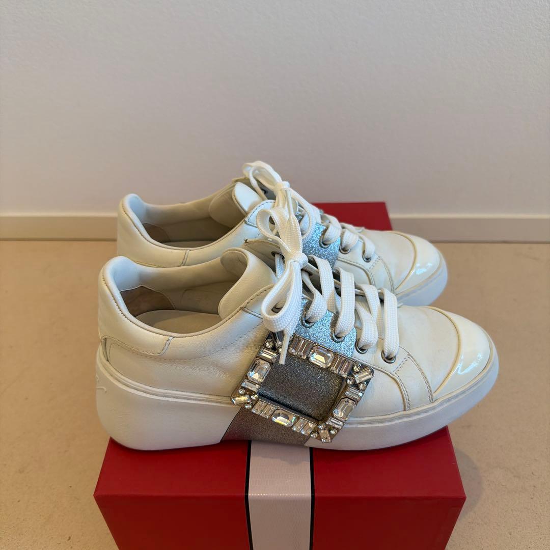 あられさん専用RV ストーン付きホワイトスニーカー