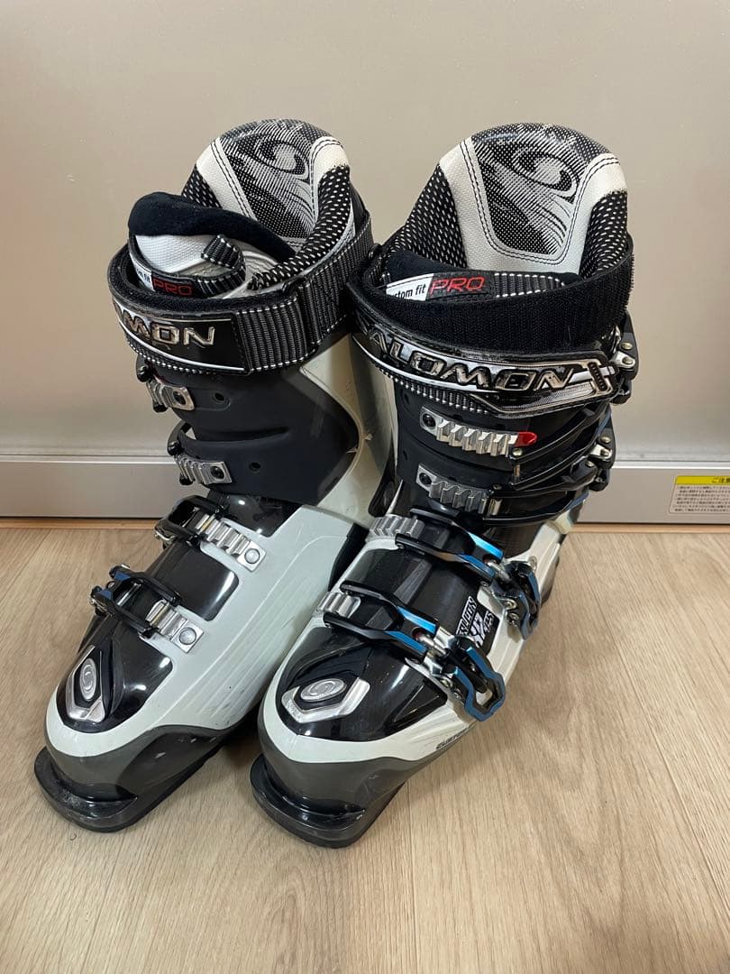 SALOMON サロモン　スキーブーツ　FALCON XR CS 26cm