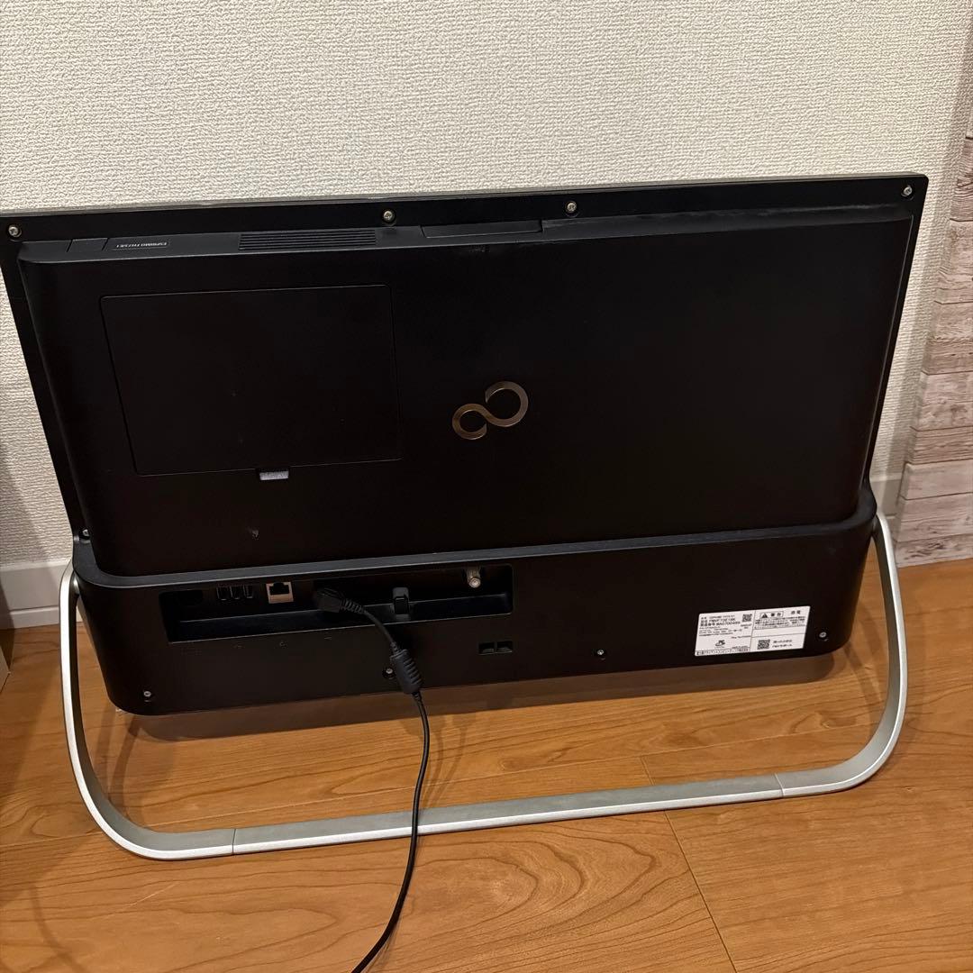 美品 Win11最新 富士通 デスクトップPC 23.8インチ　大容量 3TB