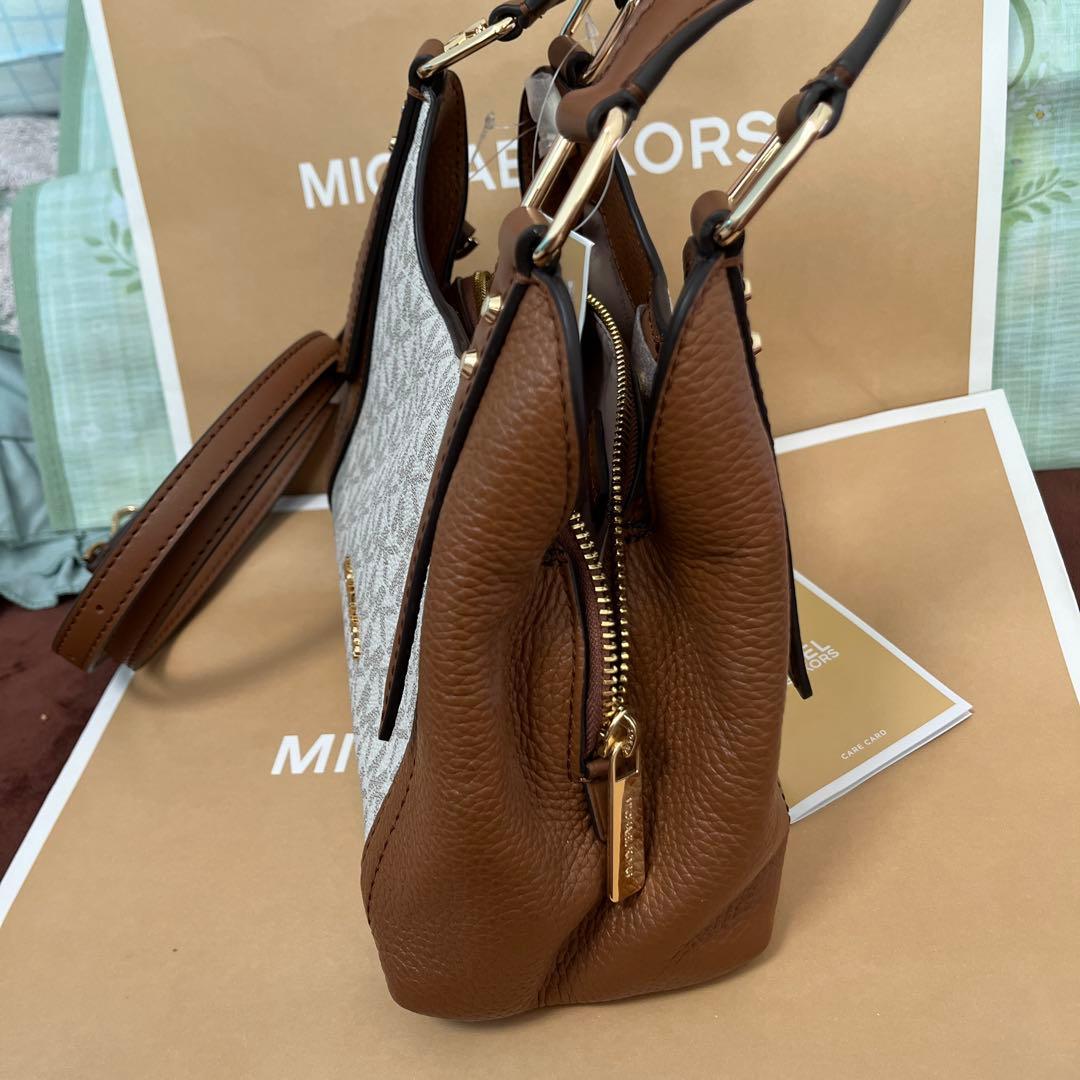 K*3様 MICHAEL KORS ショルダーバッグ ベージュ/ブラウン