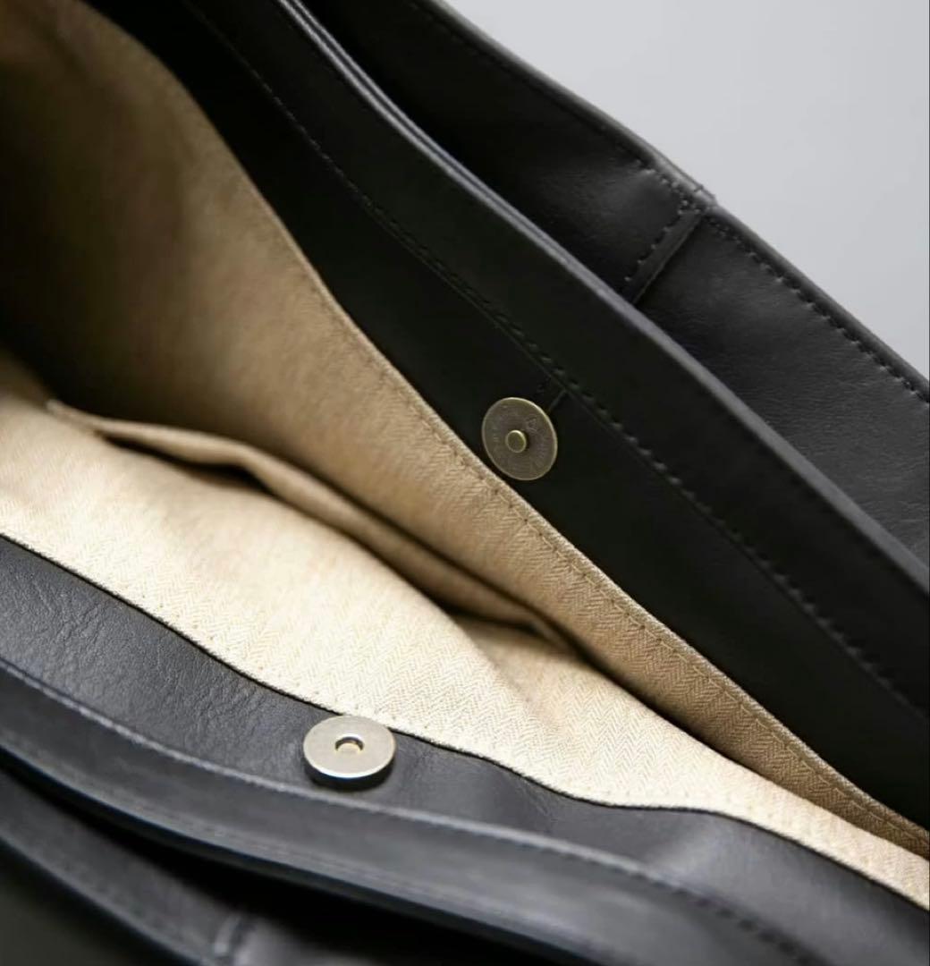 クラシアンドトリップスパブリッシング　2way レザーバッグ　ブラック　牛革