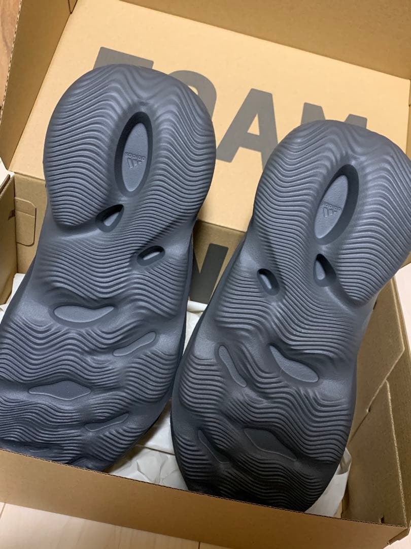 【未使用品】adidas YEEZY Foam Runner 30.5cm