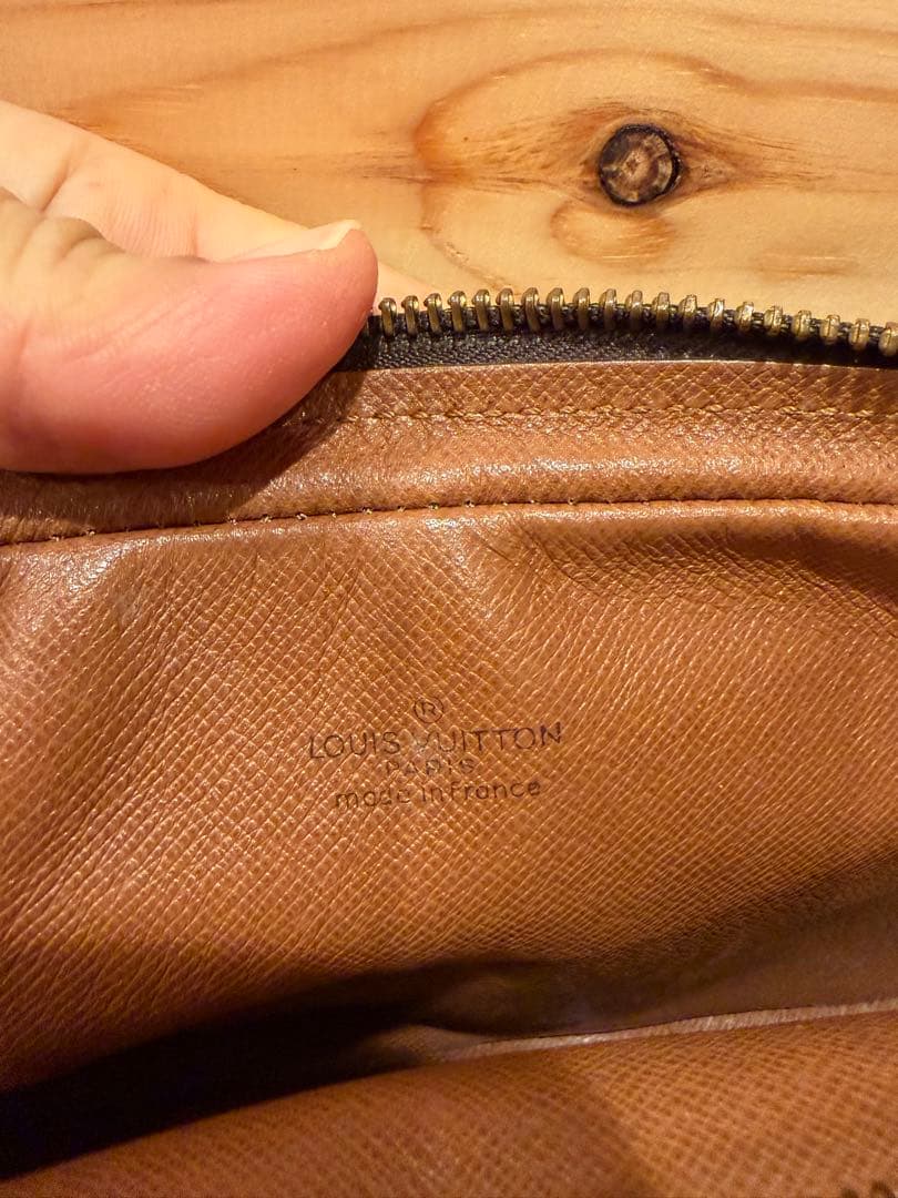 Louis Vuittonモノグラムショ ルダーバッグ マルリーバンドリエ ール