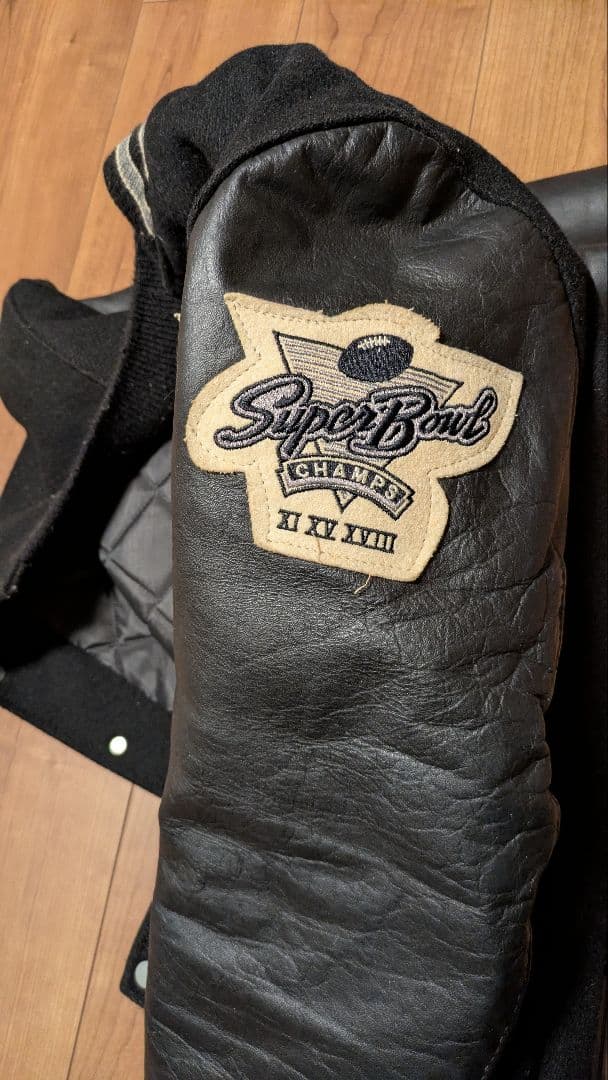 DeLONG Raiders スタジャン サイズ38